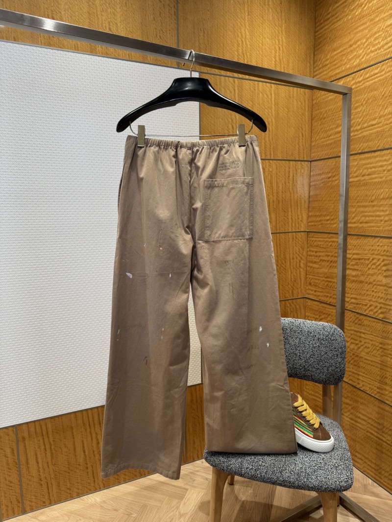 Maison Margiela Ink Splatter Print Casual Pants 1