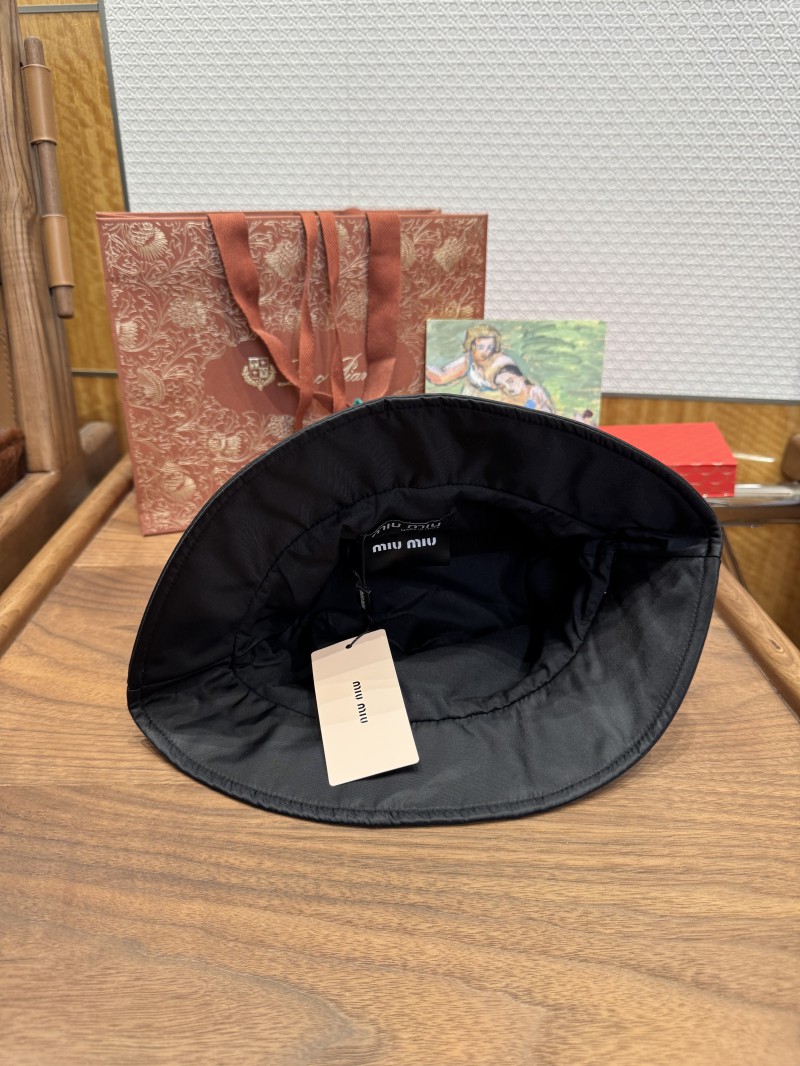Miu Miu Logo Fisherman's Hat 1 4