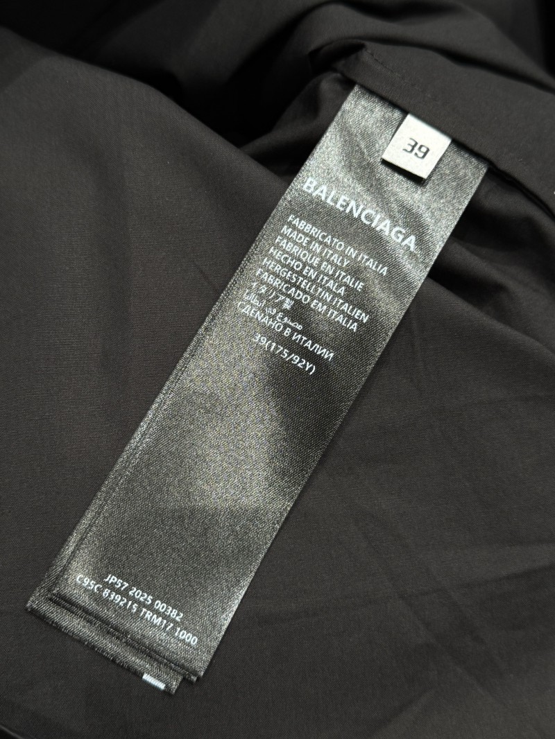 Balenciaga Label Print Short-Sleeve Shirt 8