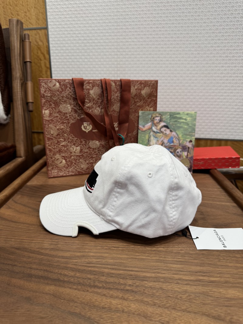 Balenciaga Embroidered Velcro Baseball Cap 1 3