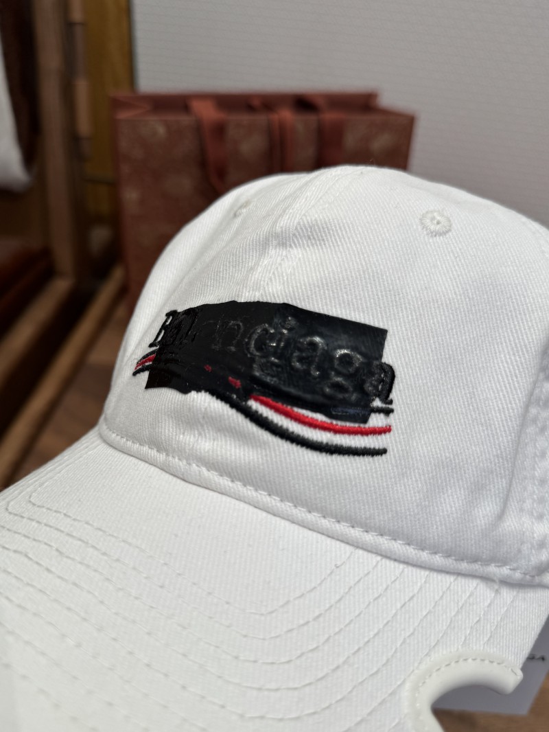 Balenciaga Embroidered Velcro Baseball Cap 1 4