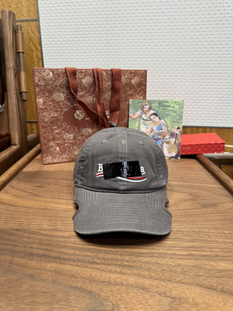 Balenciaga Embroidered Velcro Baseball Cap 2 1