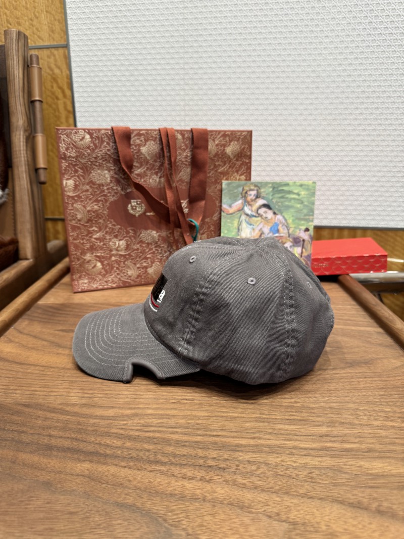 Balenciaga Embroidered Velcro Baseball Cap 2 3