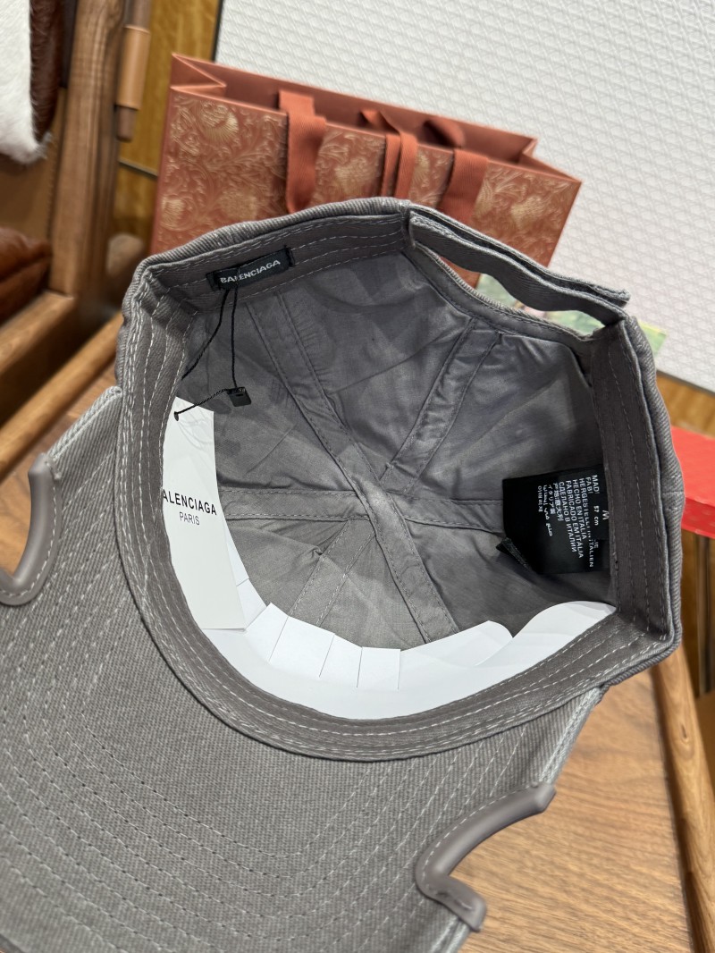 Balenciaga Embroidered Velcro Baseball Cap 2 4
