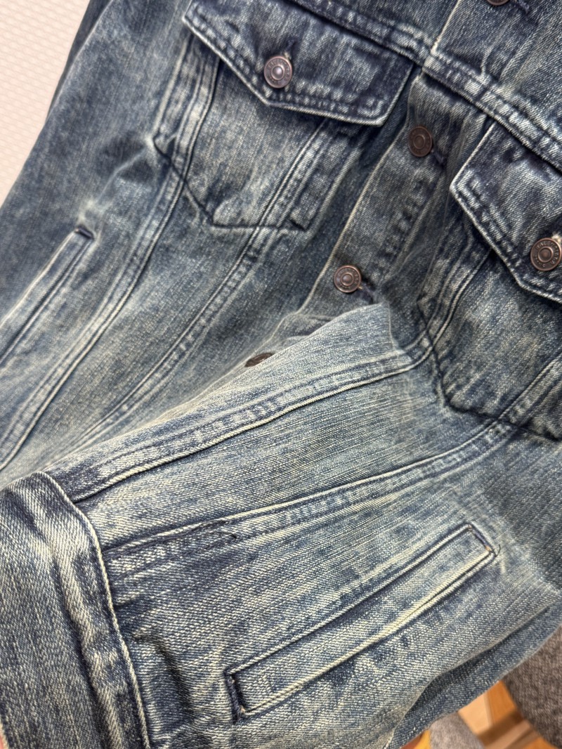 Balenciaga Distressed Single-Breasted Pocket Lapel Denim Jacket 4