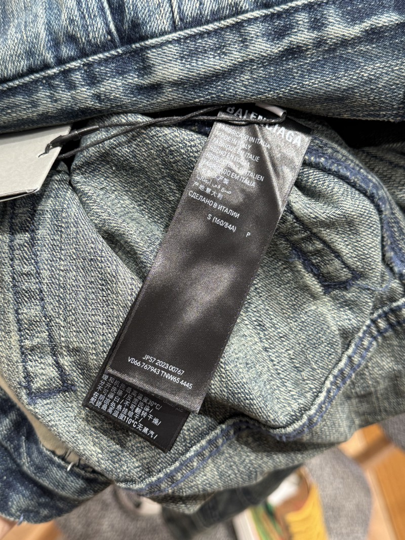 Balenciaga Distressed Single-Breasted Pocket Lapel Denim Jacket 8
