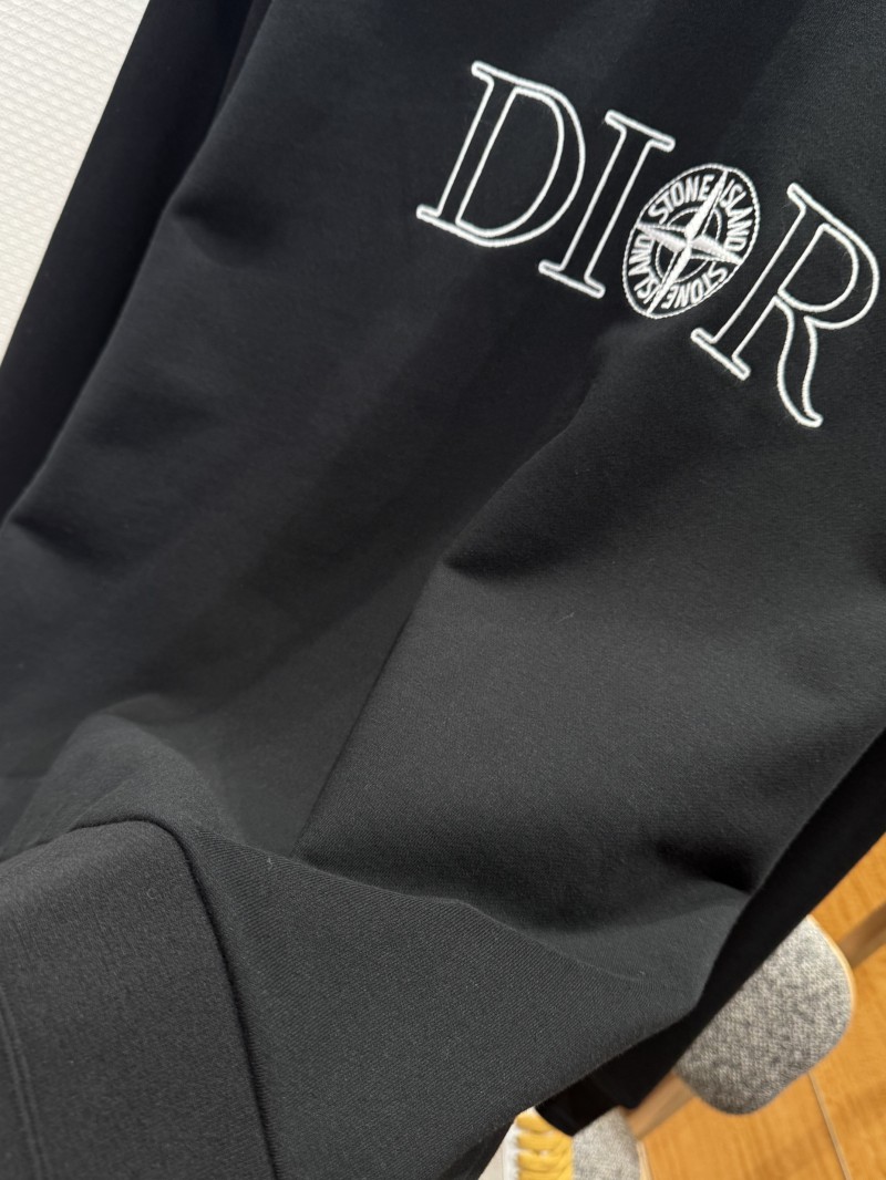Dior Micro Logo Print Crew Neck Long Sleeve Sweatshirt 4