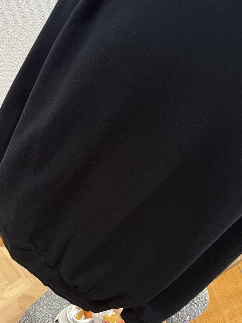 Dior Micro Logo Print Crew Neck Long Sleeve Sweatshirt 6