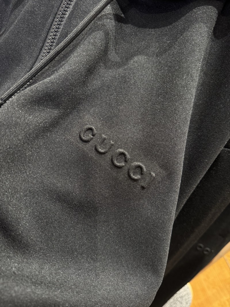 Gucci Color-Block Striped Embossed Hooded Sweatsuit 5