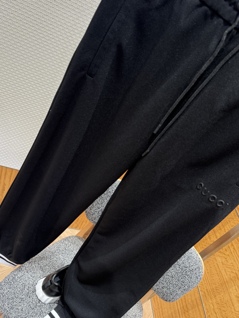 Gucci Color-Block Striped Embossed Hooded Sweatsuit 7