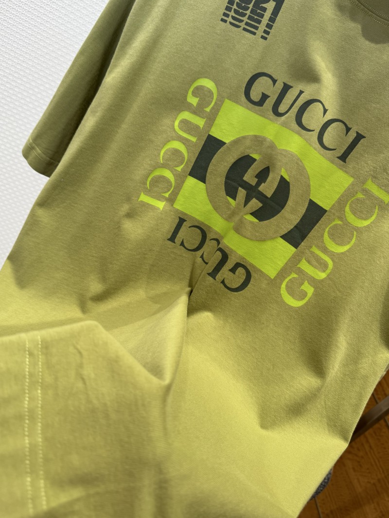 Gucci Printed Crew Neck Short-Sleeve T-Shirt 4