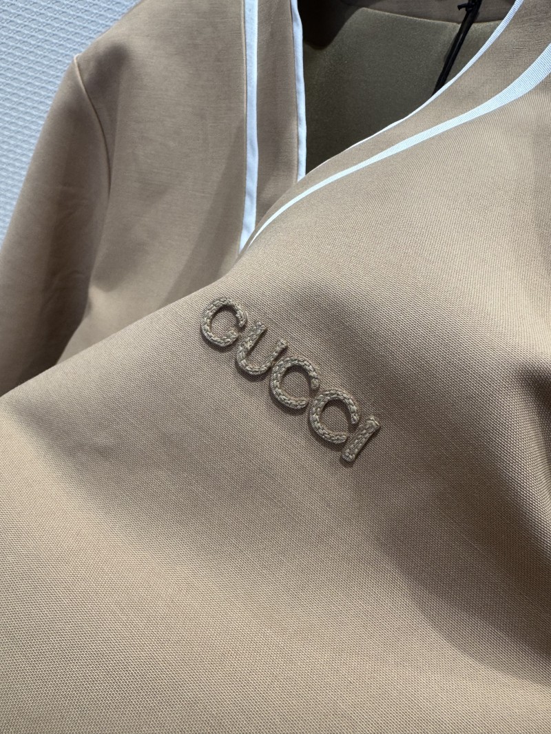 Gucci Logo Embroidered Collarless Casual Set 5