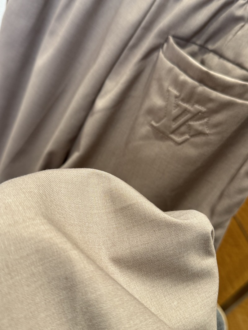 LV Wool-Pressed Trousers 7