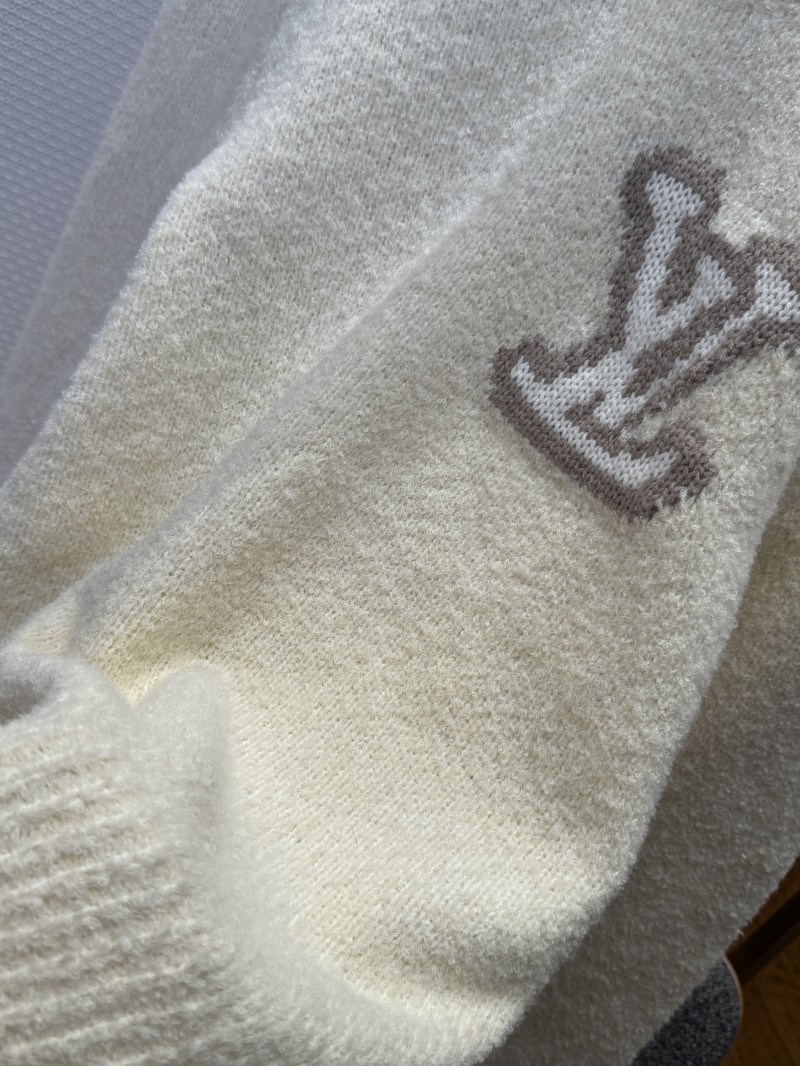 LV Solid Color Letter Logo Knit Sweater 4