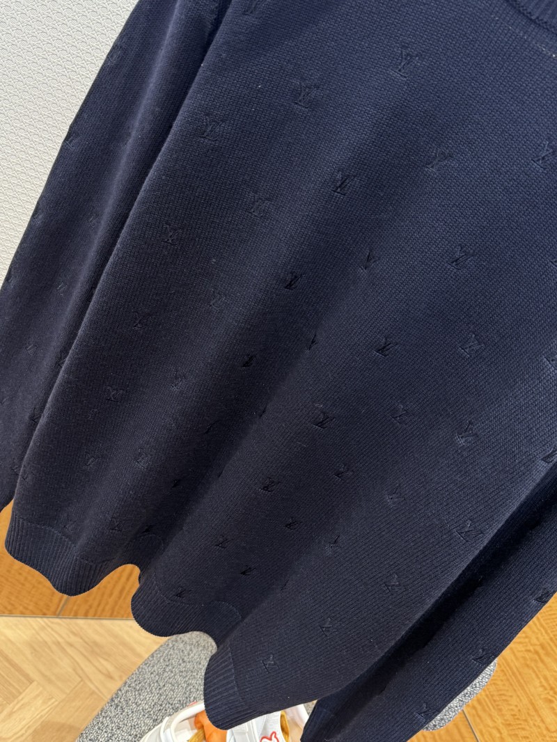 LV Embroidered Crew Neck Long Sleeve Sweater 3