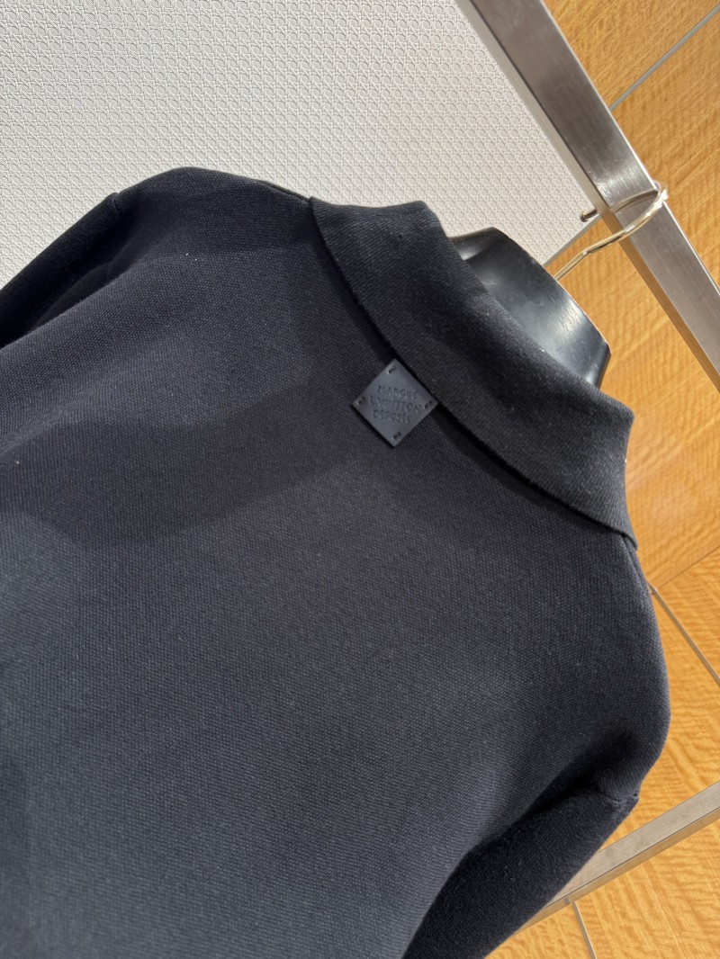 LV Leather Label Knit Wool Zipper Cardigan 5