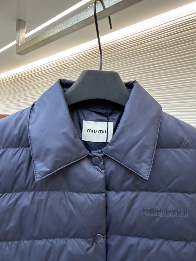 Miu Miu Solid Color Zipper Sleeveless Down Vest 2
