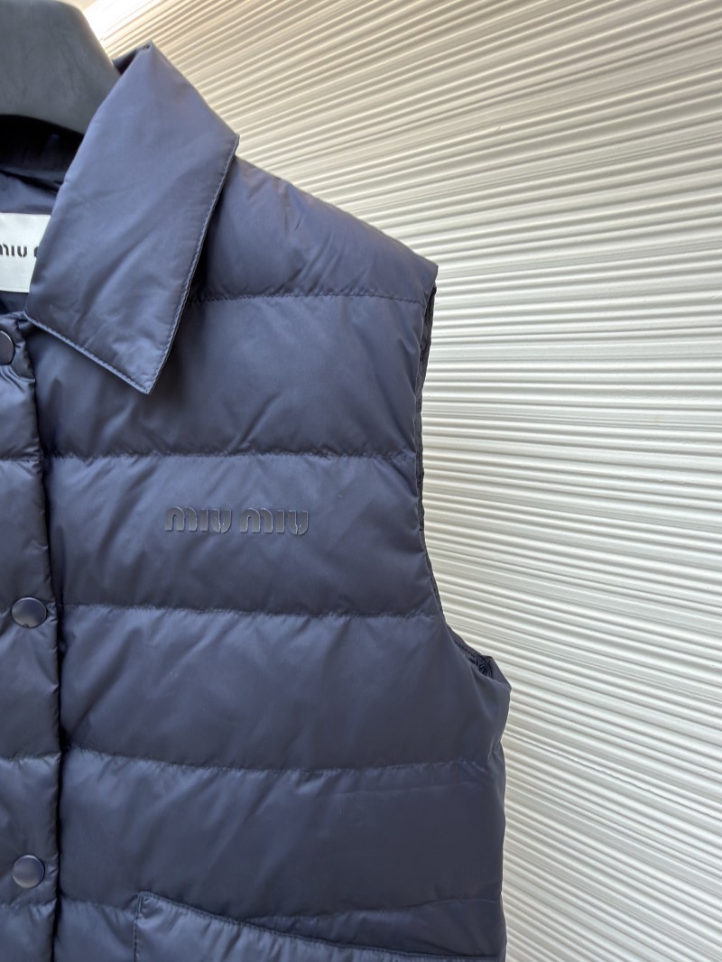 Miu Miu Solid Color Zipper Sleeveless Down Vest 4