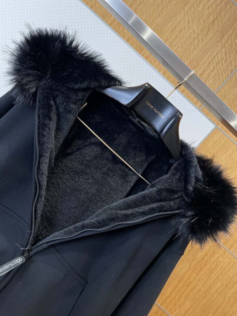 Balenciaga Long-Sleeve Zip-Up Hoodie with Fur Collar 4