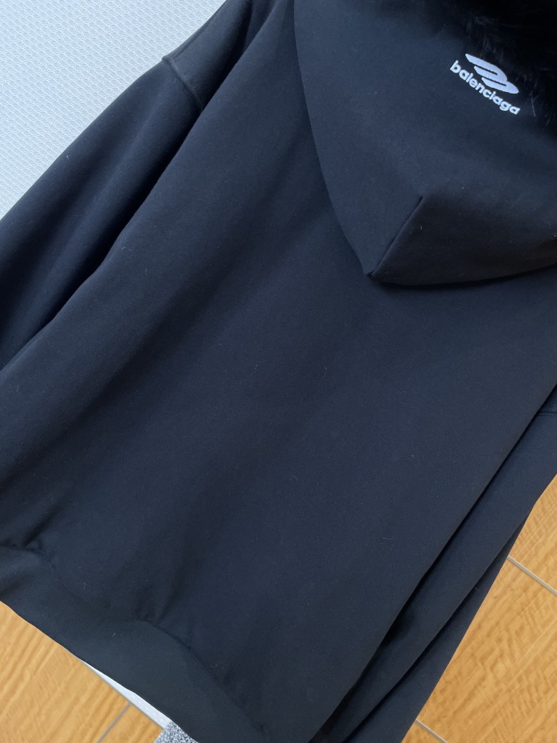 Balenciaga Long-Sleeve Zip-Up Hoodie with Fur Collar 6