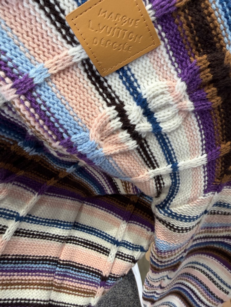 LV Color-Blocked Cable-Knit Zipper Cardigan 5