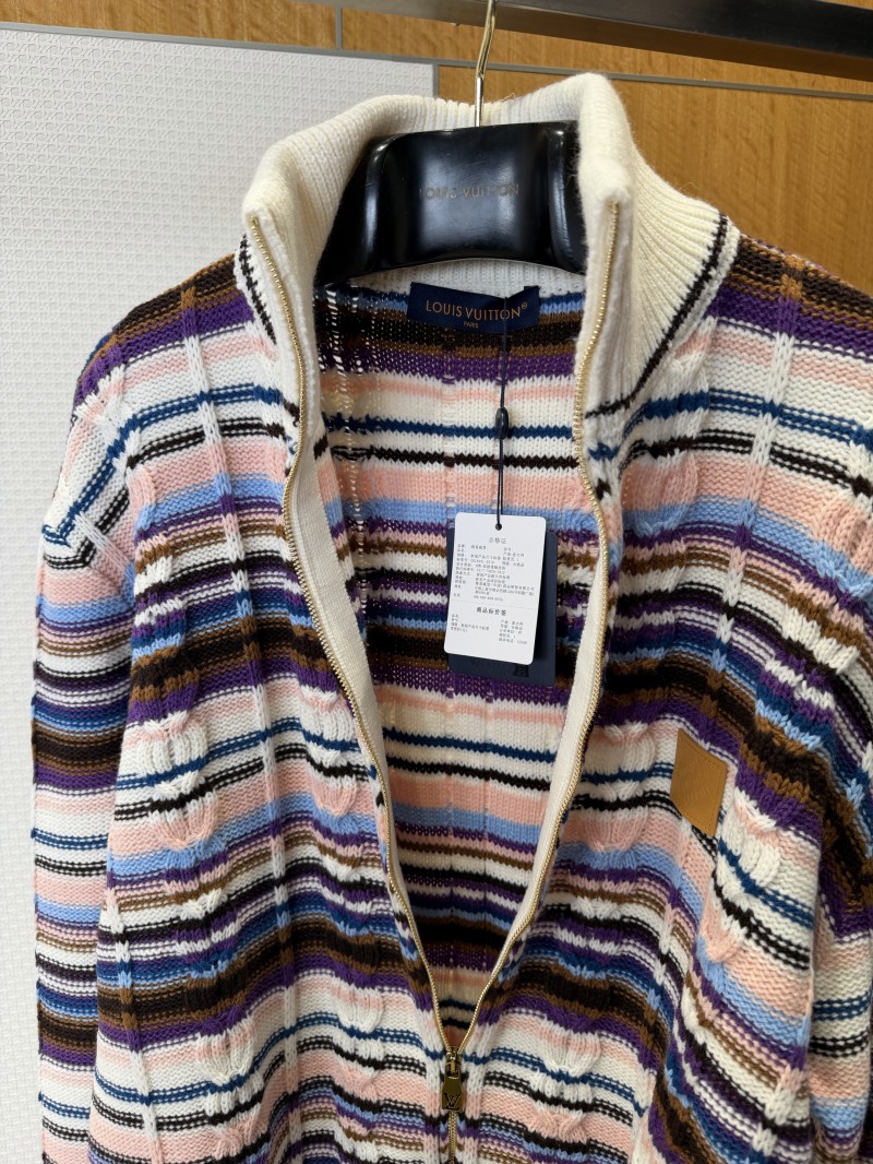 LV Color-Blocked Cable-Knit Zipper Cardigan 8
