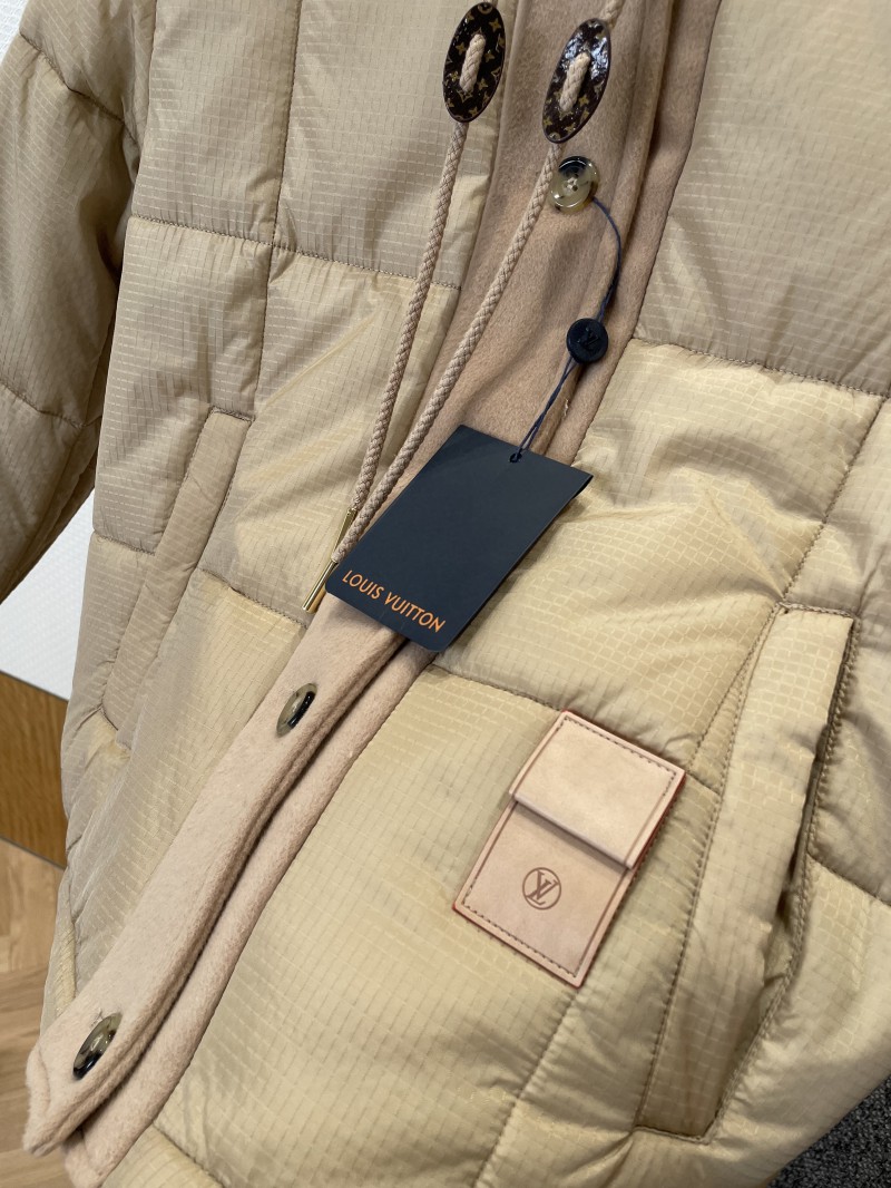 LV leather label color blocked hooded lightweight down jacket 1 4