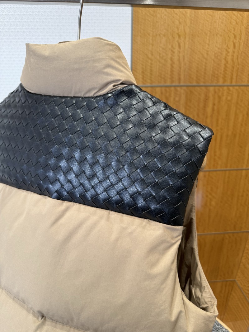 BOTTEGA VENETA Splicing genuine leather woven down vest 1 6