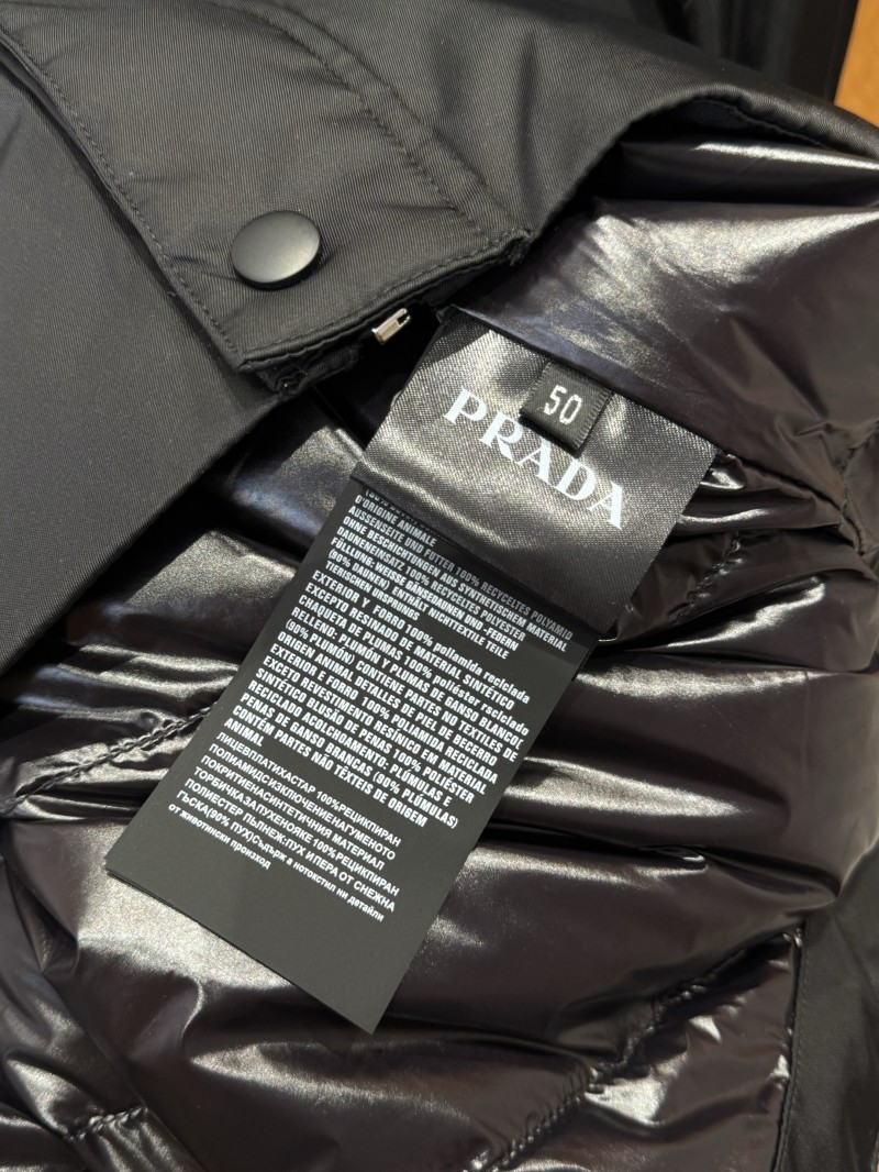 Prada solid color hooded letter micro label down jacket 8