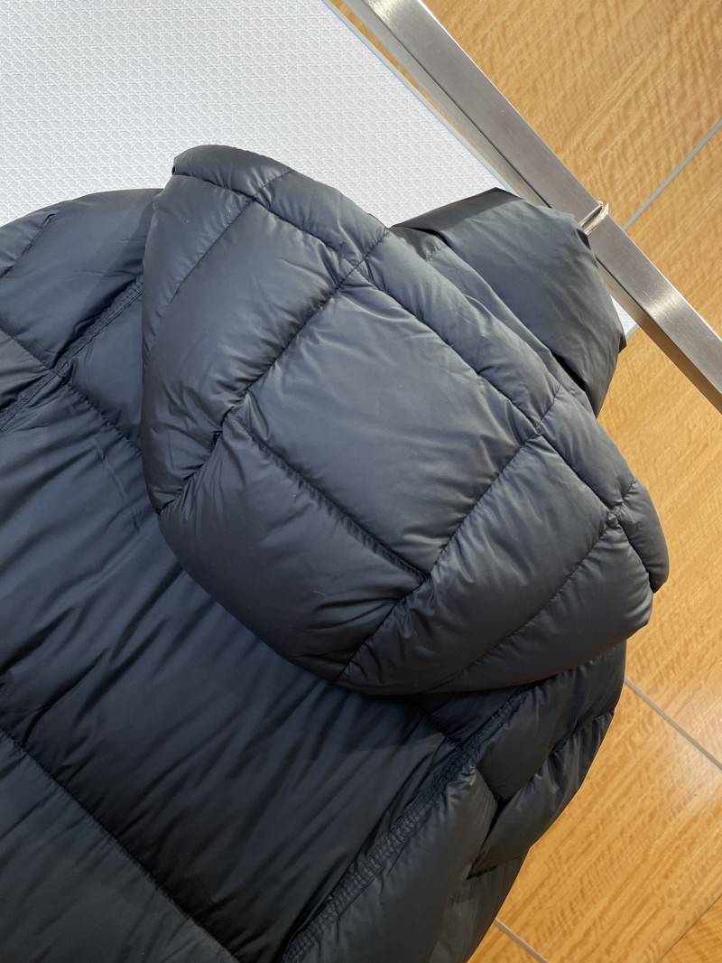 Prada Enamel Triangle Logo Detachable Hood Down Jacket 6