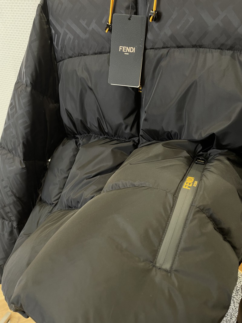 Fendi Letter Patch Jacquard Hooded Down Jacket 4