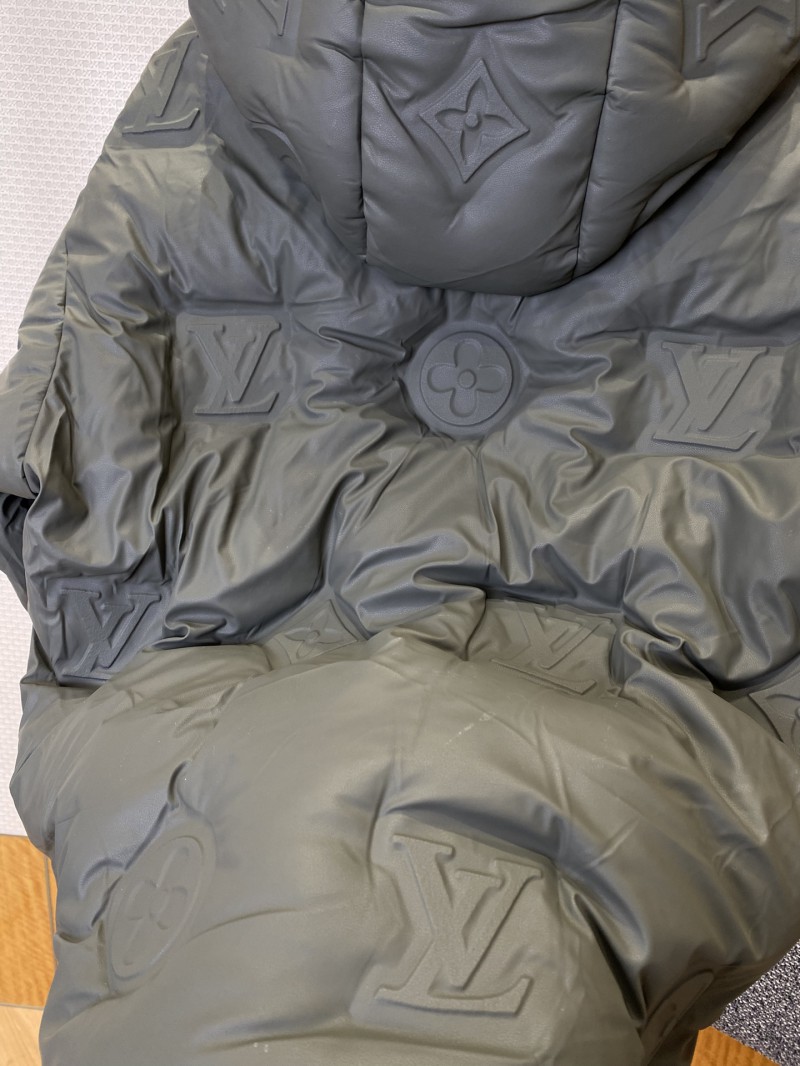 LV Embossed Print Hooded Down Jacket 2 7