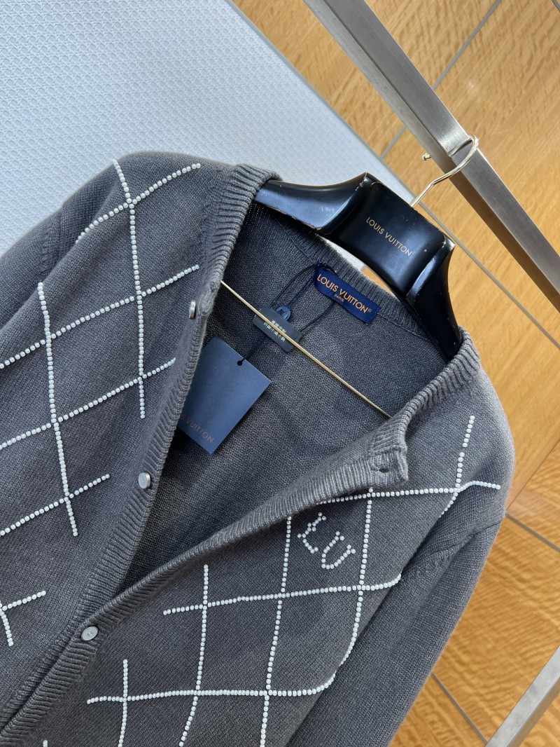 LV Pearl-Embellished Diamond-Quilted Knit Jacket 4
