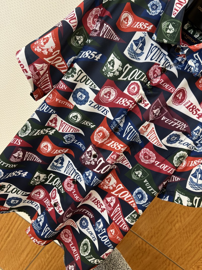 LV Logo All-Over Print Lapel Short-Sleeve Shirt 3