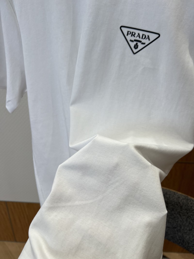Prada Classic Triangle Logo Crew Neck Short Sleeve T-Shirt 1 4