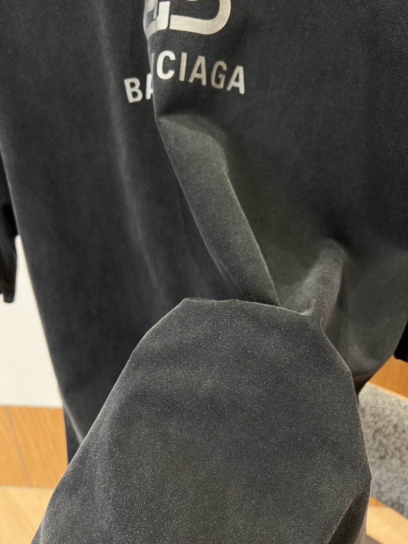 Balenciaga Printed Logo Short-Sleeve T-Shirt 4