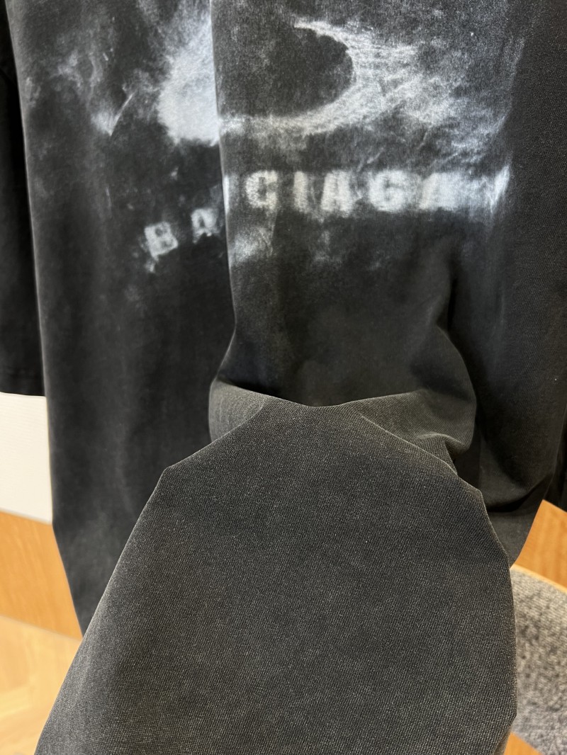 Balenciaga Printed Crew Neck Short-Sleeve T-Shirt 4