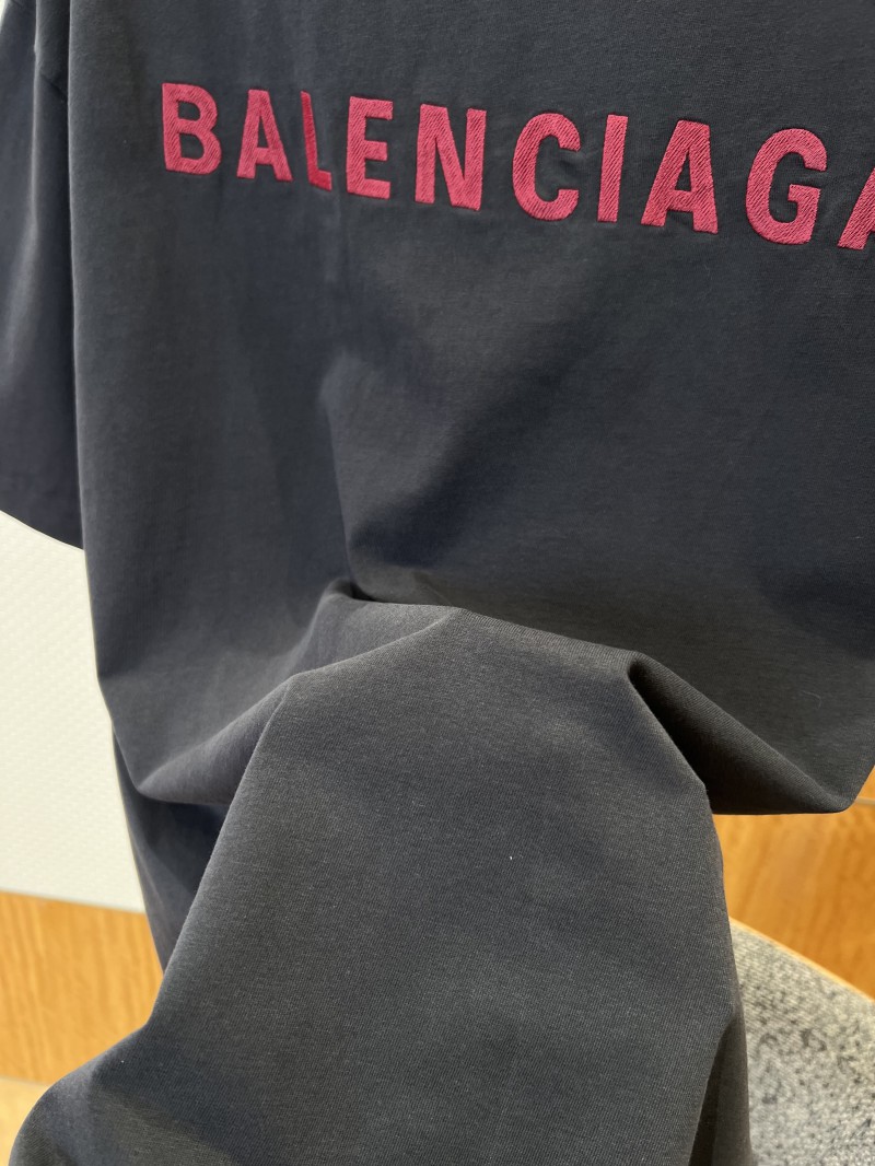 Balenciaga Color-Block Embroidered Crew Neck Short-Sleeve T-Shirt 1 7