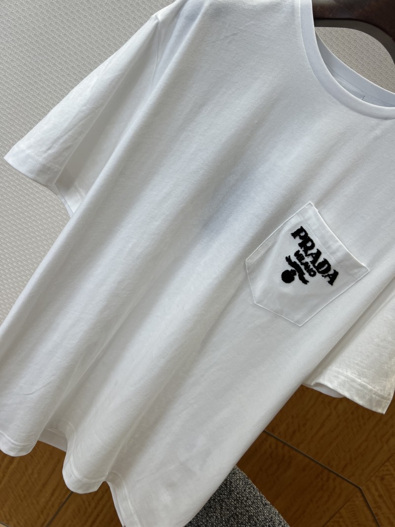 Prada Letter Pocket Crew Neck Short Sleeve T-Shirt 2 3