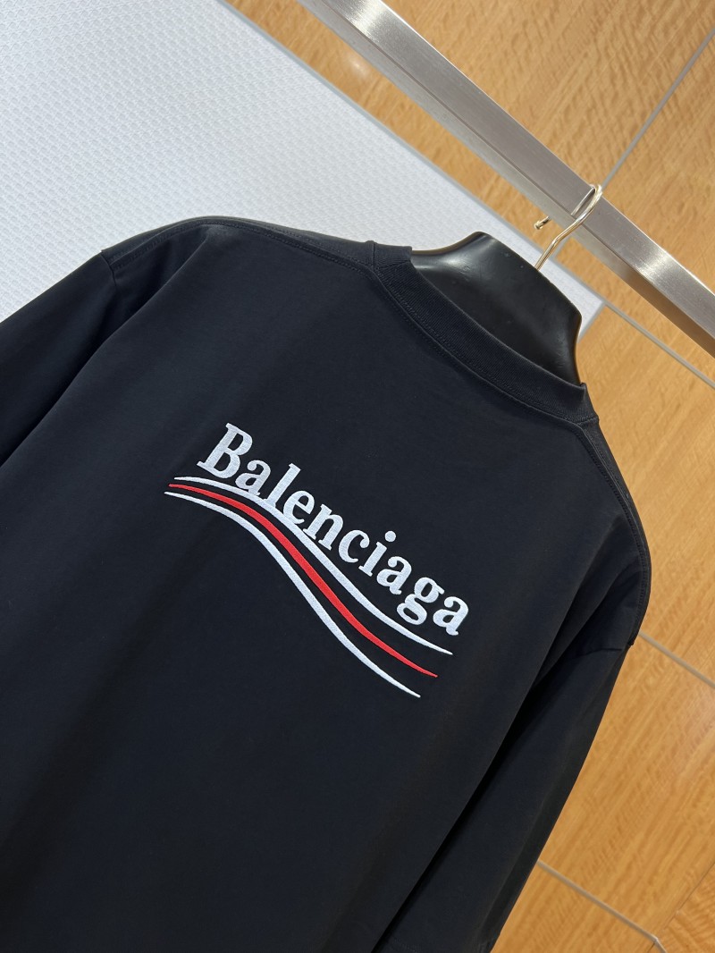 Balenciaga Embroidered Logo Crew Neck Short Sleeve T-Shirt 2 5