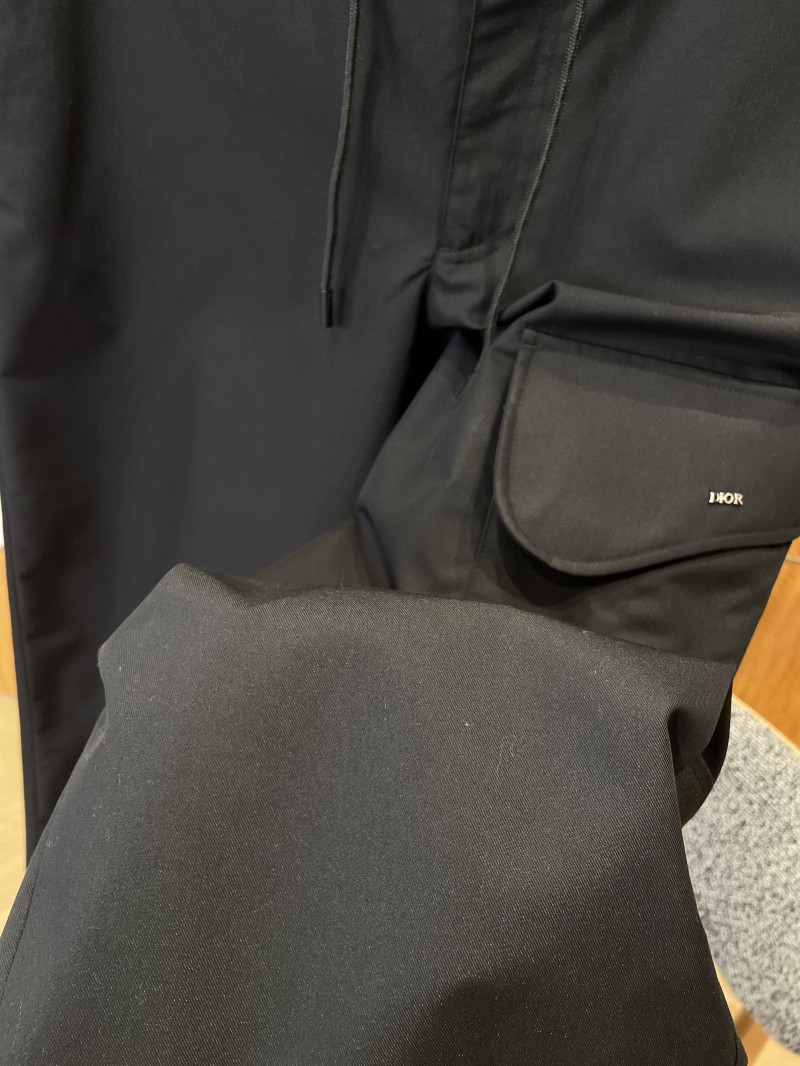 Dior Drawstring Workwear-Inspired Casual Pants 4