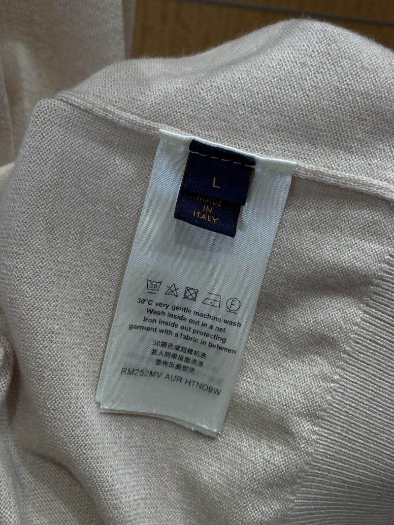 LV Leather Emblem Crew Neck Knit Sweater 8