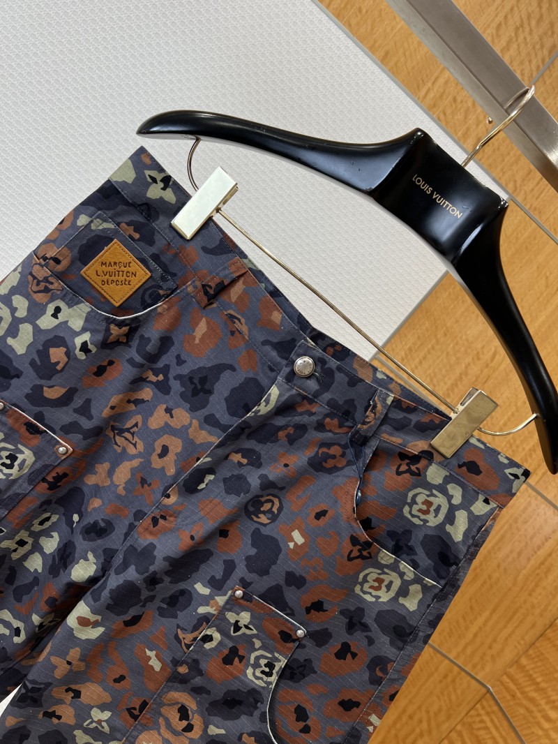LV Workwear Leopard-Print Floral Shorts 2