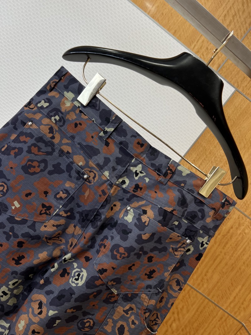 LV Workwear Leopard-Print Floral Shorts 5