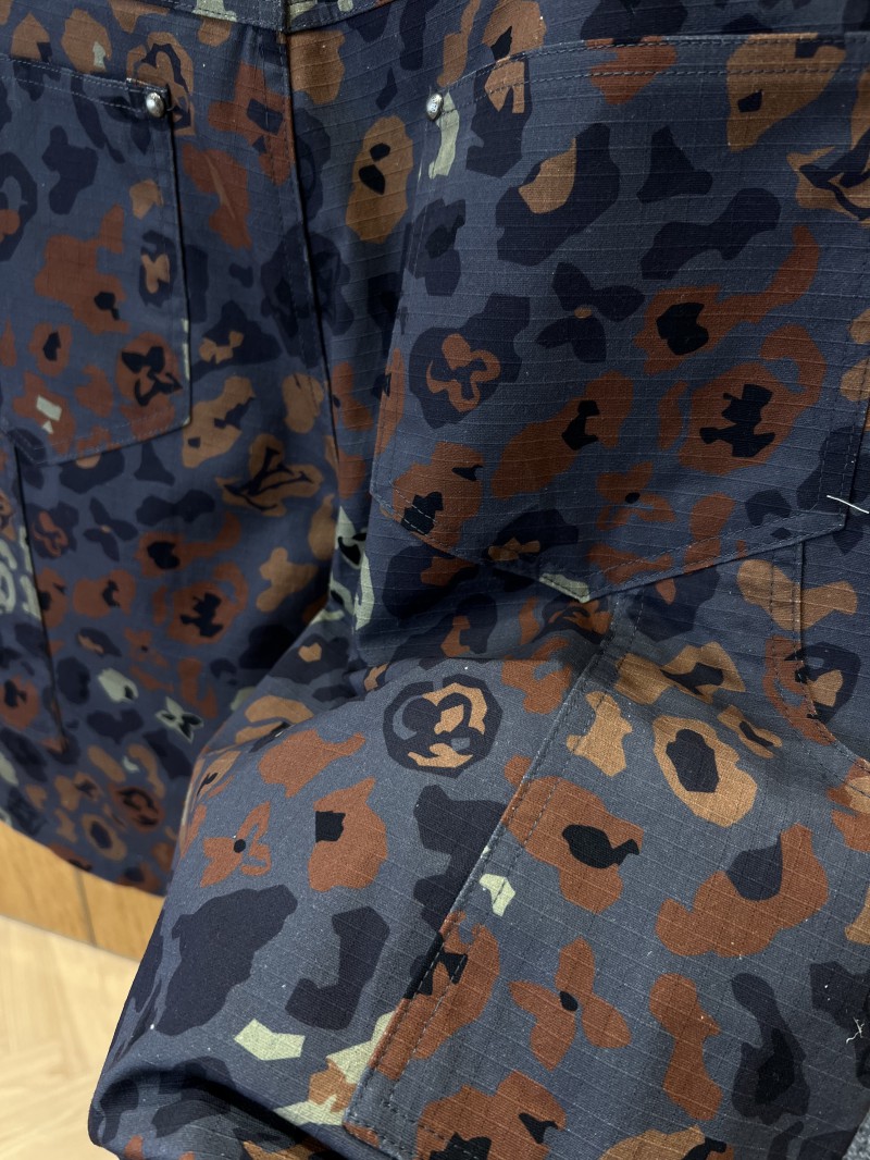 LV Workwear Leopard-Print Floral Shorts 7