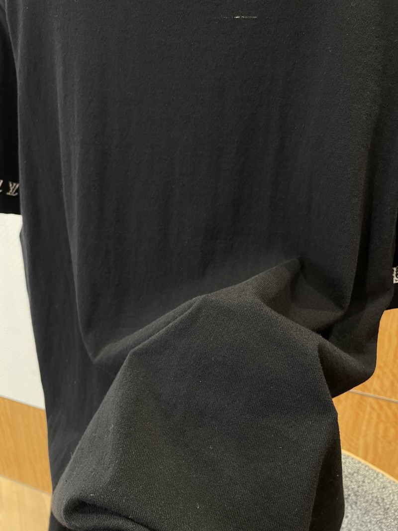LV Logo Jacquard Short-Sleeve T-Shirt 2 7