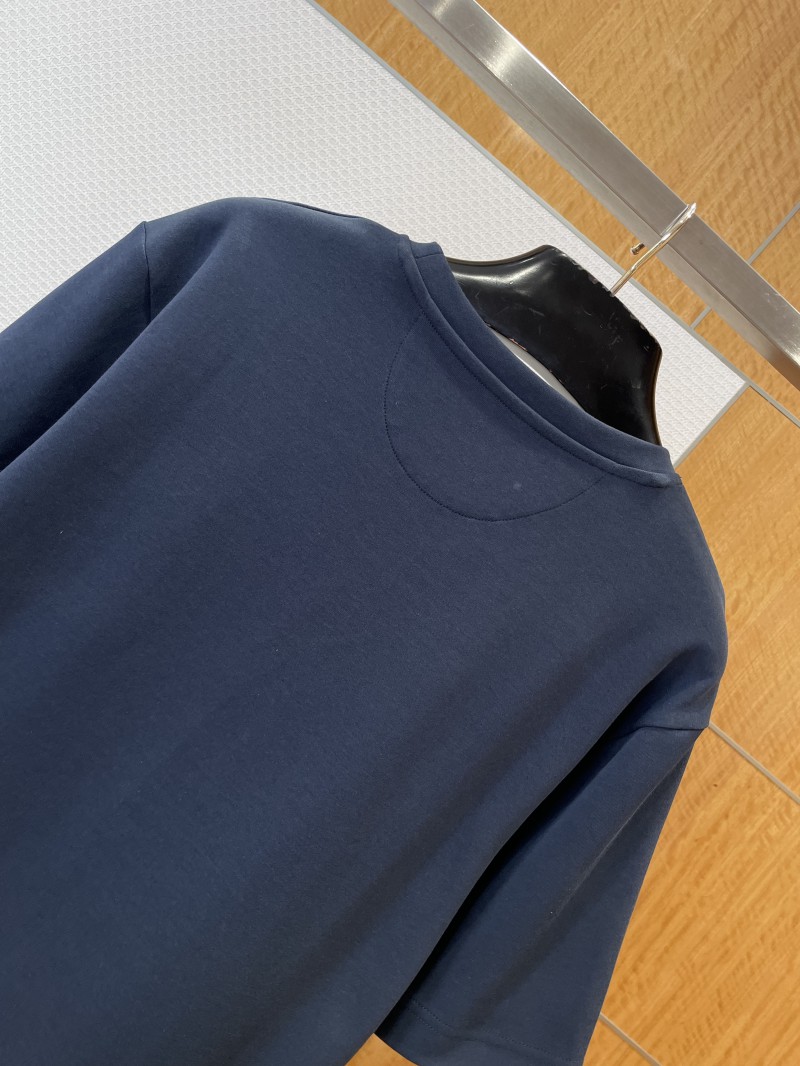 Fendi Metal Logo Minimalist Short-Sleeve T-Shirt 2 5