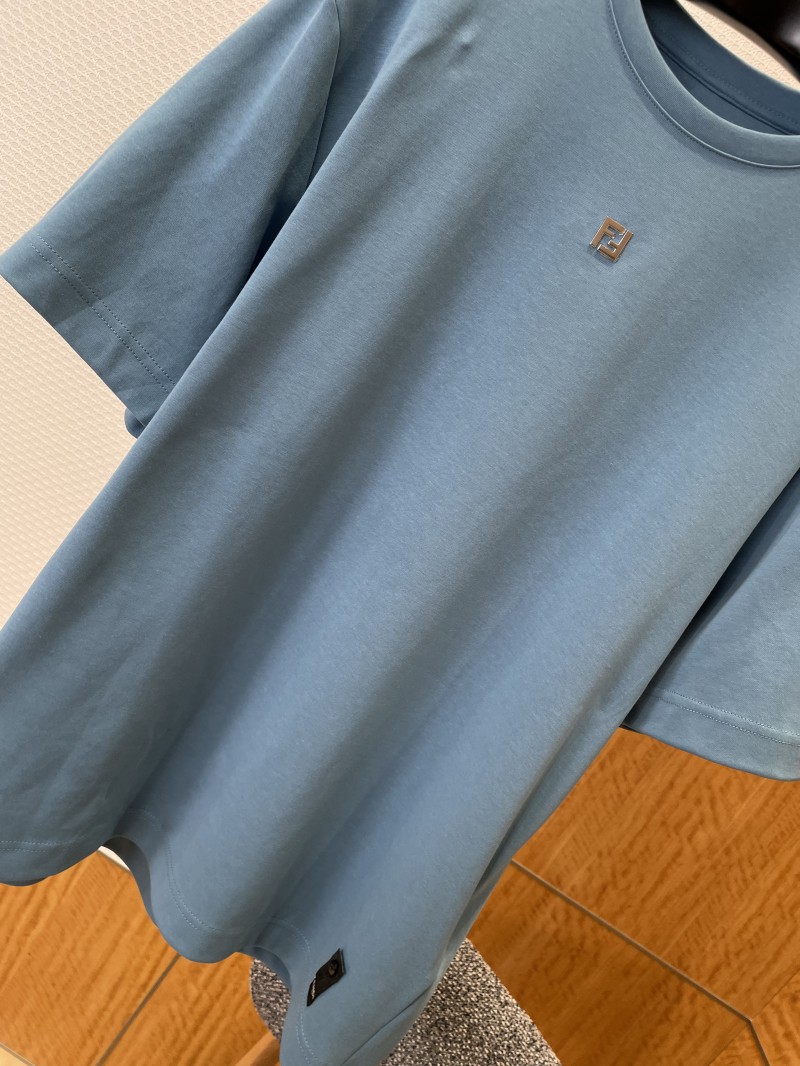 Fendi Metal Logo Minimalist Short-Sleeve T-Shirt 3 3
