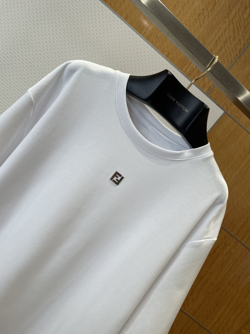 Fendi Metal Logo Minimalist Short-Sleeve T-Shirt 4 2