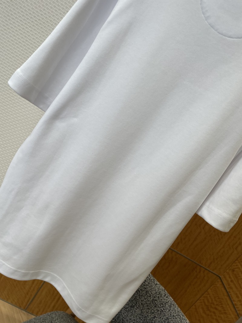Fendi Metal Logo Minimalist Short-Sleeve T-Shirt 4 6